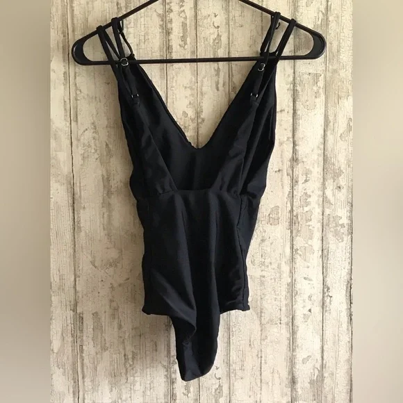 Deep V-neck Tori Praver Bathing Suit - Picture 2 of 6